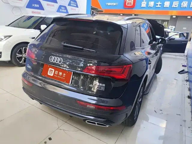 Audi Q5L — Фото автомобиля 14