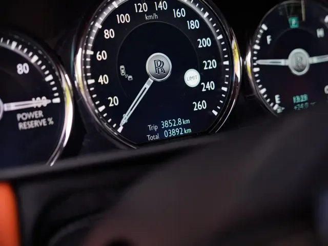 Rolls-Royce Cullinan — Фото автомобиля 23