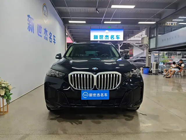 BMW X5 — Фото автомобиля 2