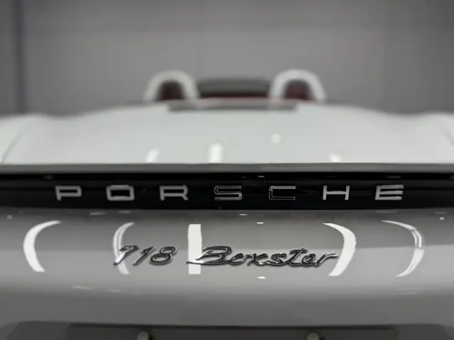 Porsche 718 — Фото автомобиля 20