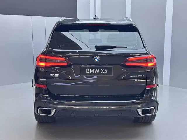BMW X5 — Фото автомобиля 4