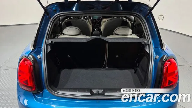 MINI Cooper — Фото автомобиля 19