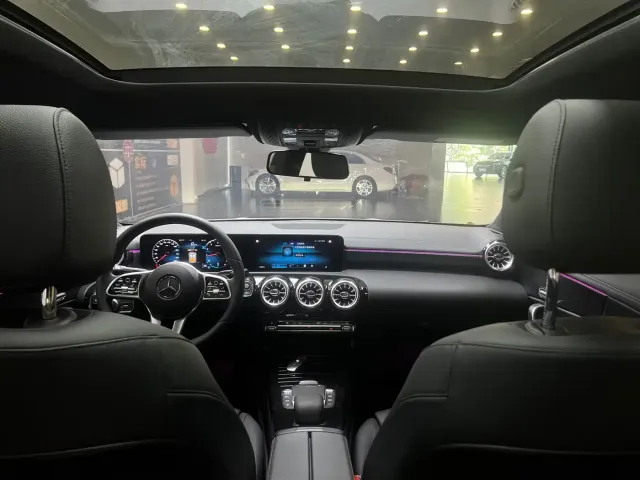 Mercedes-Benz A-Class — Фото автомобиля 6