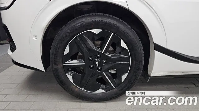 Kia EV6 — Фото автомобиля 5