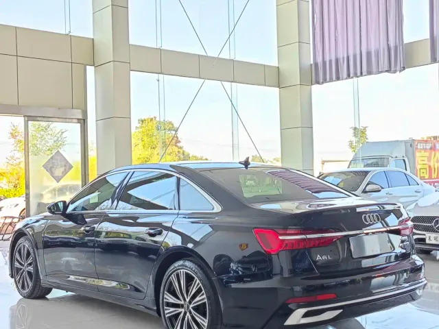 Audi A6L — Фото автомобиля 7