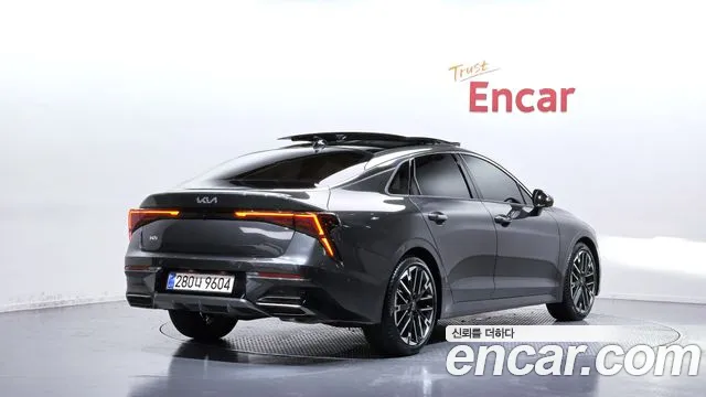 Kia K5 Generation 3 — Фото автомобиля 2