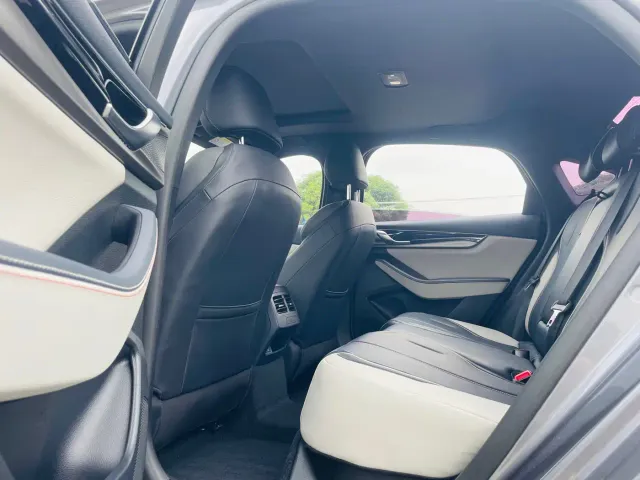 BYD Qin PLUS — Фото автомобиля 16