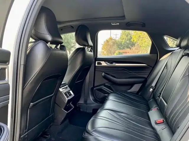 Geely Xingrui — Фото автомобиля 8