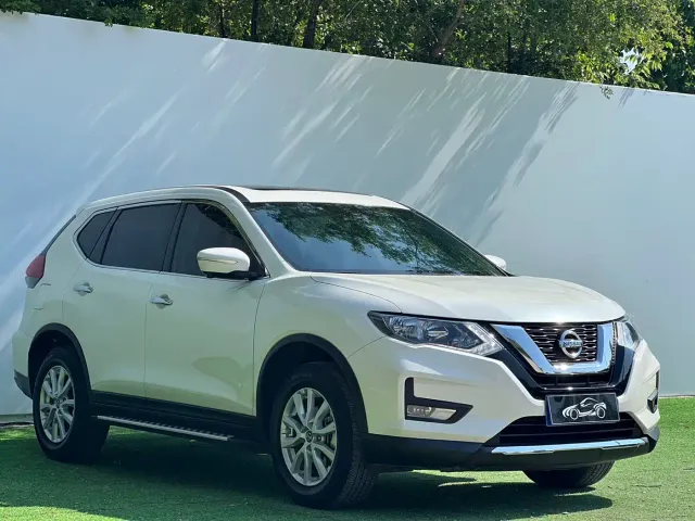 Nissan X-Trail — Фото автомобиля 3