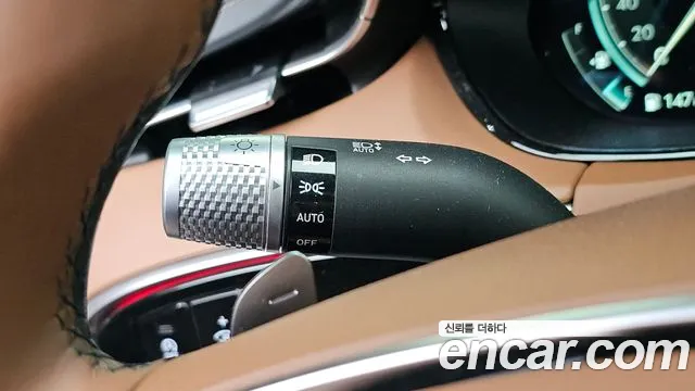 Genesis GV70 2.5T Бензин AWD — Фото автомобиля 30