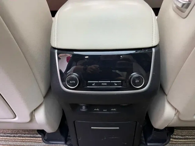 Li Auto ONE — Фото автомобиля 22