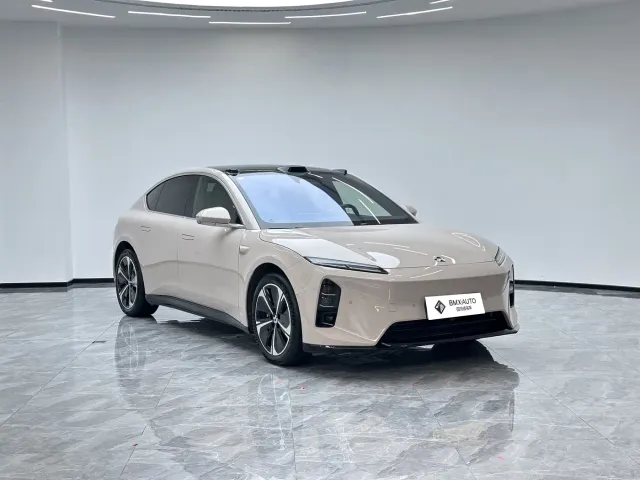 Nio ET5 — Фото автомобиля 2
