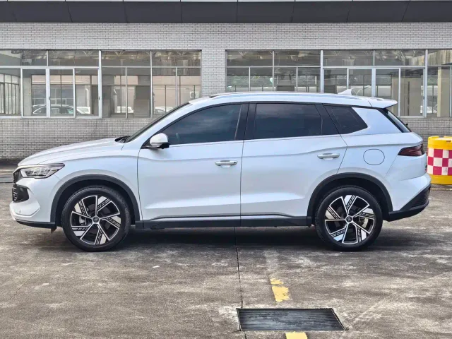 BYD Song Pro — Фото автомобиля 3
