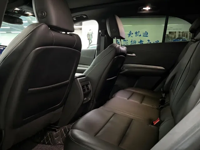 Cadillac XT4 — Фото автомобиля 7