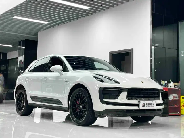 Porsche Macan — Фото автомобиля 3