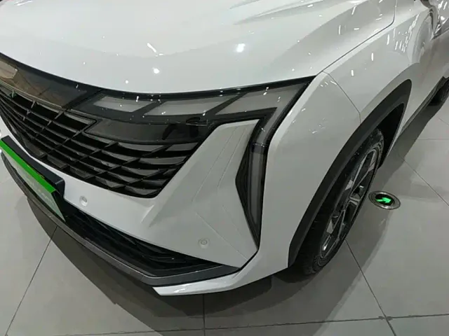 Geely Boyue L — Фото автомобиля 23