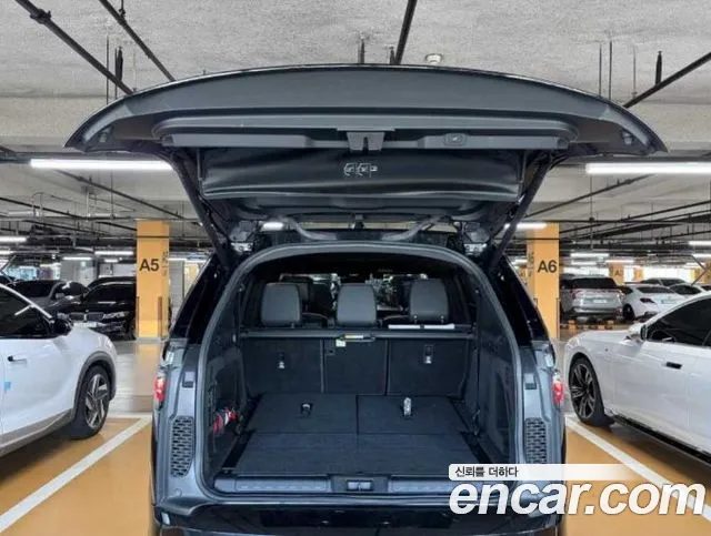 Land Rover Discovery — Фото автомобиля 6