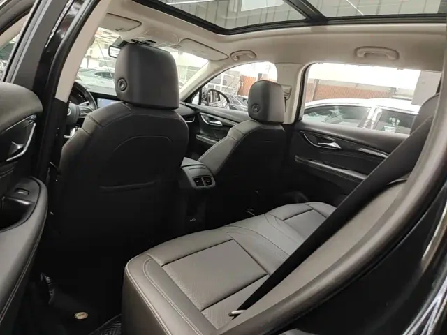 Buick Envision Plus — Фото автомобиля 16
