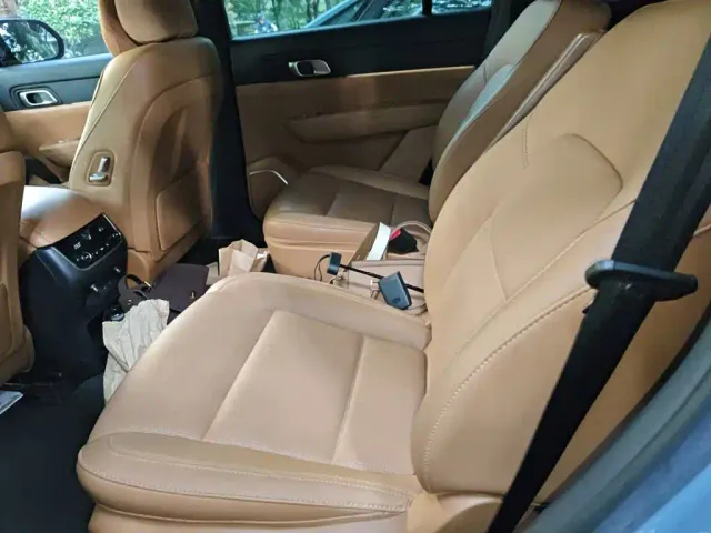 Li Auto ONE — Фото автомобиля 14