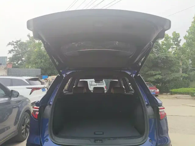 BYD Song Pro — Фото автомобиля 18