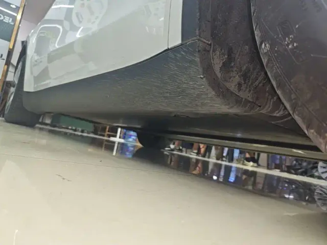 Tesla Model Y — Фото автомобиля 20