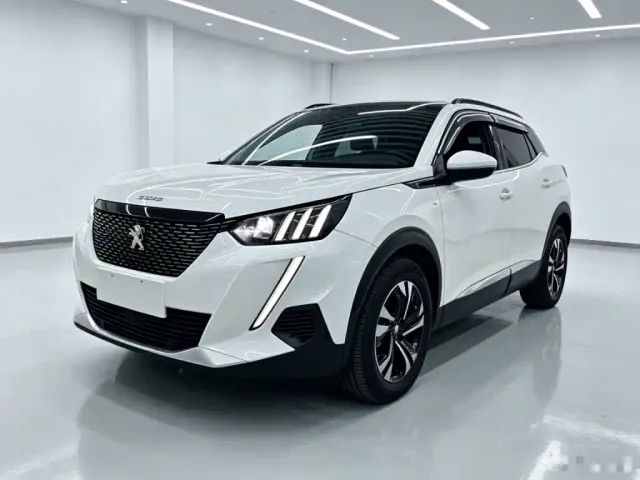 Фотография автомобиля — Peugeot 2008