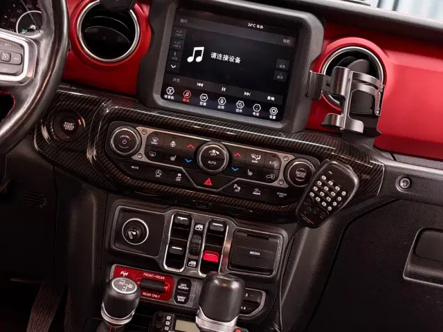 Jeep Wrangler — Фото автомобиля 14