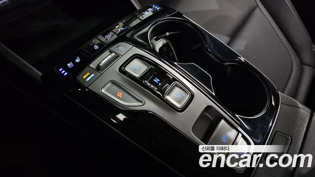 Hyundai Tucson Tucson (NX4) Дизель 2.0 4WD — Фото автомобиля 9