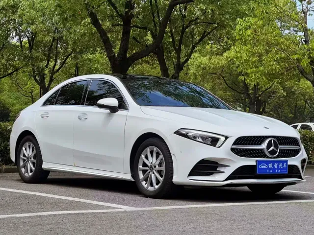 Mercedes-Benz A-Class — Фото автомобиля 3