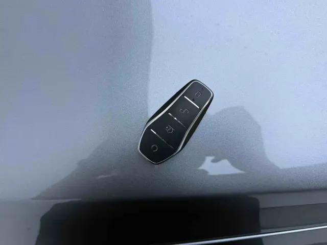 BYD Seal 05 DM-i — Фото автомобиля 8