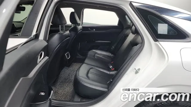 Kia K5 K5 3 поколение 2.0 LPI(Для проката) — Фото автомобиля 12