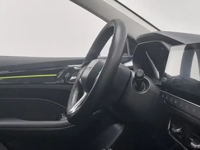 Roewe i5 — Фото автомобиля 22