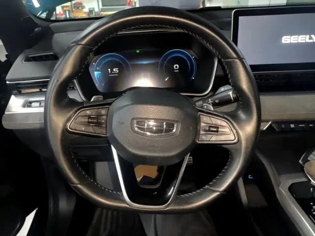 Geely Xingrui — Фото автомобиля 10