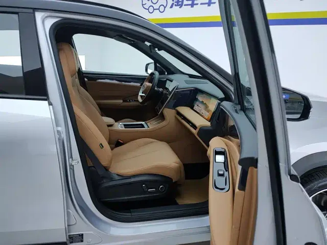 Geely Galaxy L7 — Фото автомобиля 8