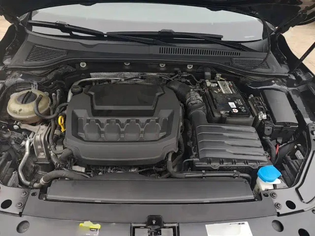 Volkswagen Passat — Фото автомобиля 15