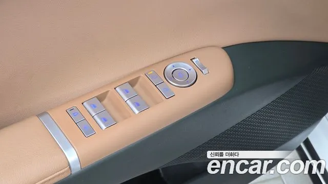 Hyundai Grandeur GN7 — Фото автомобиля 28