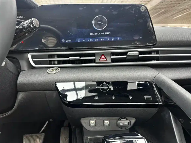 Hyundai Elantra — Фото автомобиля 17