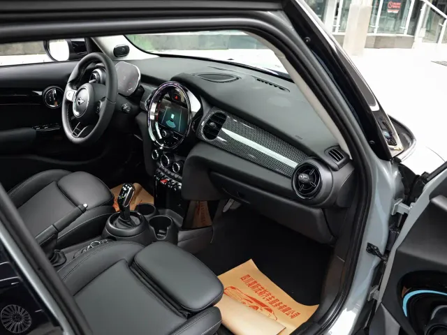 MINI Hatch — Фото автомобиля 19