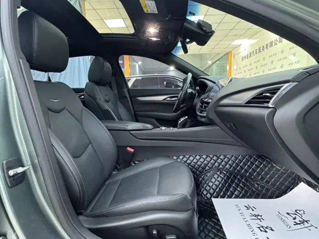 Cadillac CT5 — Фото автомобиля 22