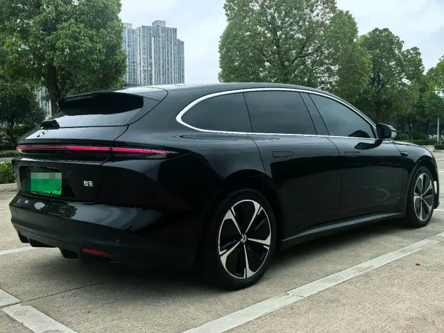 Nio ET5 Touring — Фото автомобиля 11