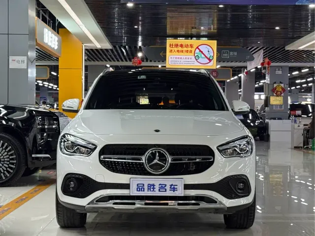 Mercedes-Benz GLA-Class — Фото автомобиля 2