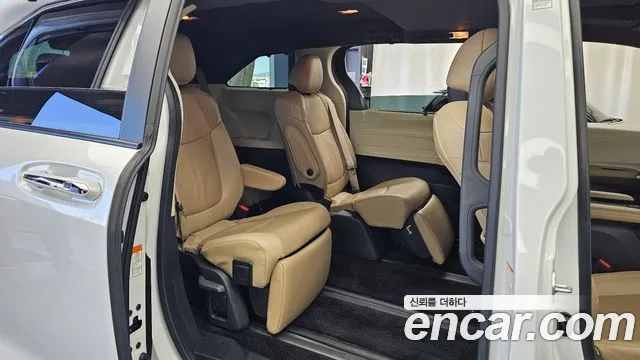 Toyota Sienna 4th Gen — Фото автомобиля 17