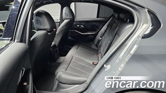 BMW 3-Series 3 серия (G20) 320i M Sport — Фото автомобиля 11