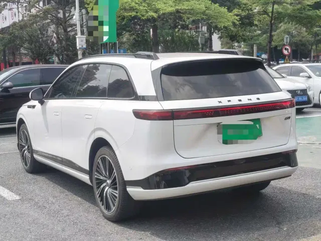 Xpeng G9 — Фото автомобиля 4