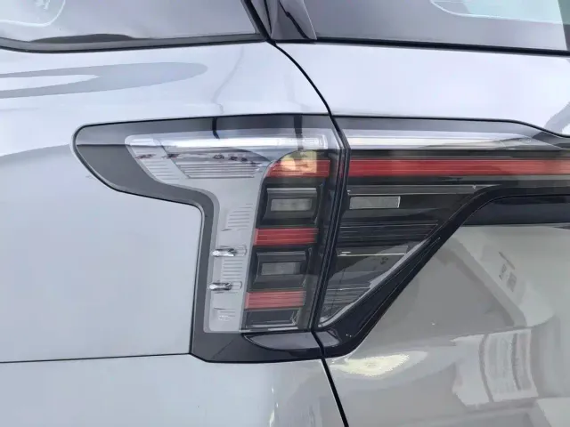 Ford Edge — Фото автомобиля 29