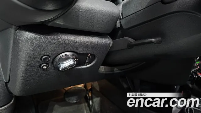 Mini Cooper Cooper 5 дверей Classic Plus — Фото автомобиля 18