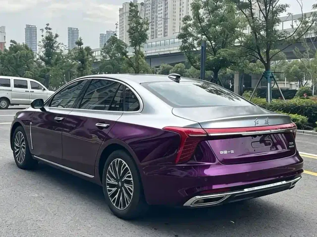 Hongqi H5 — Фото автомобиля 14