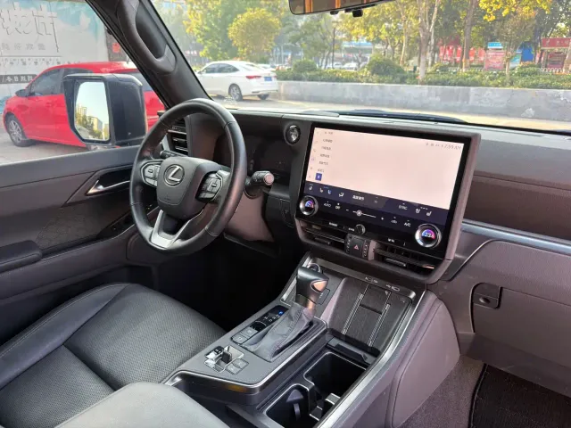 Lexus GX — Фото автомобиля 12