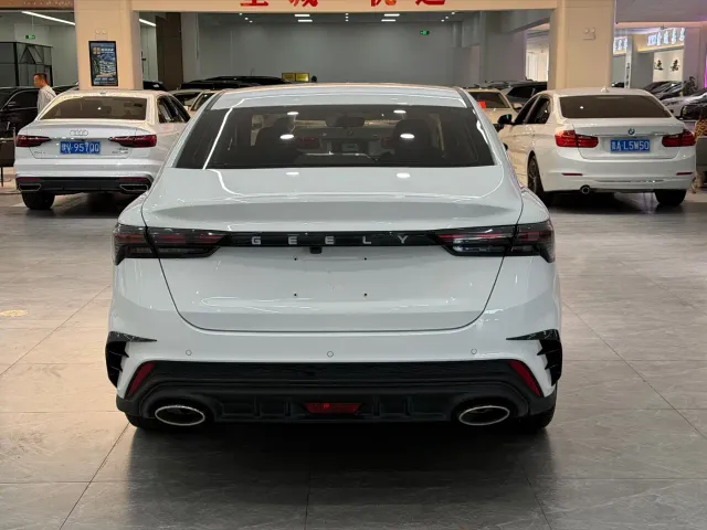 Geely Binrui — Фото автомобиля 8