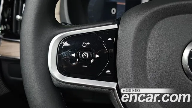 Volvo XC90 Generation 2 — Фото автомобиля 12